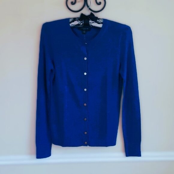 NEW Ann Taylor Cornflower Blue Button Up Sweater XSP or XS - Picture 2 of 4